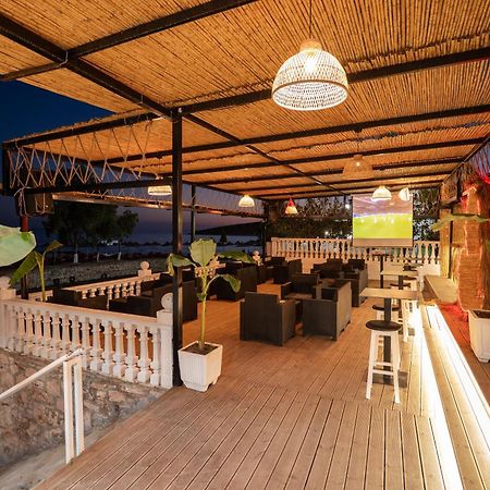 Hotel Kompleks Joni ซารานเดอ ภายนอก รูปภาพ