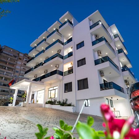 Hotel Kompleks Joni ซารานเดอ ภายนอก รูปภาพ