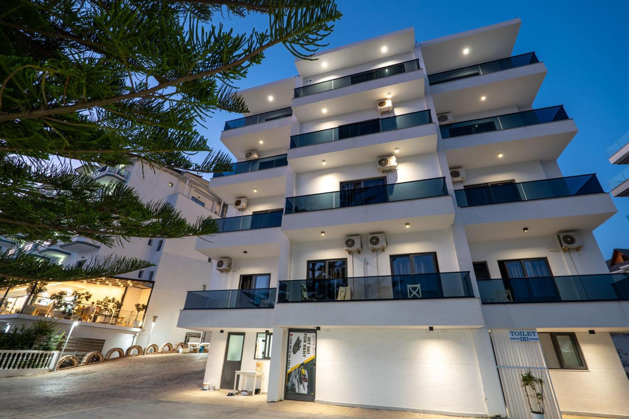 Hotel Kompleks Joni ซารานเดอ ภายนอก รูปภาพ