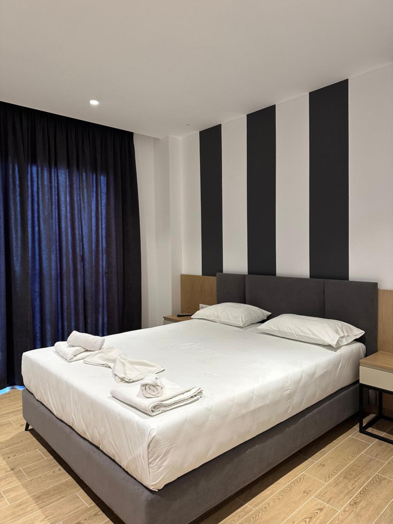 Hotel Kompleks Joni ซารานเดอ ภายนอก รูปภาพ
